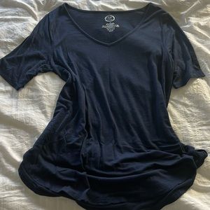 Maurice’s 24/7 Navy blue tee size medium